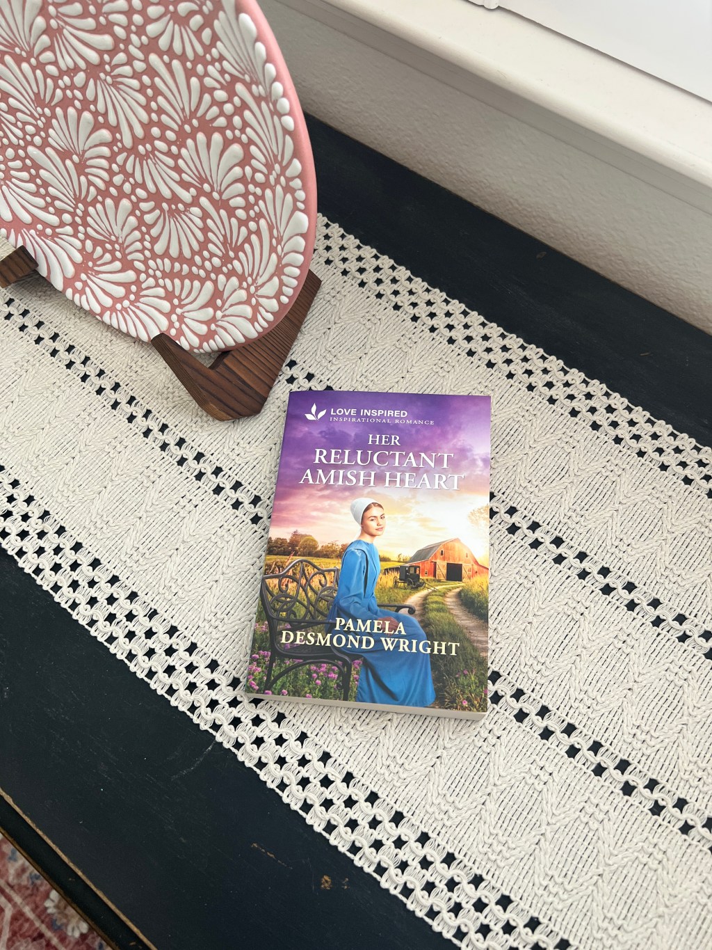 Her Reluctant Amish Heart: A Captivating Romantic&nbsp;Read